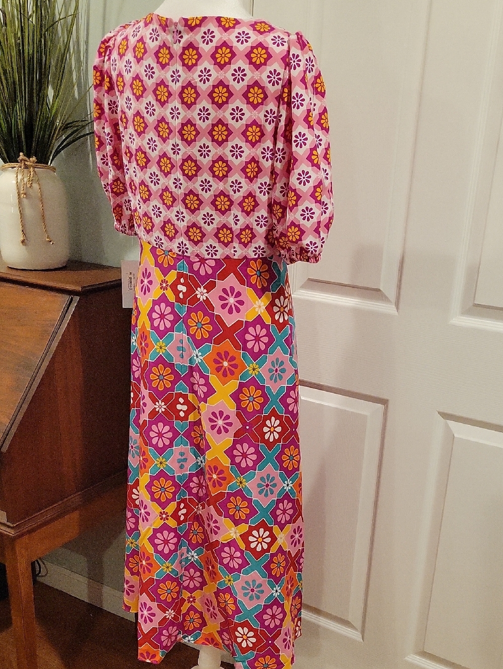 Donna Morgan Multicolor Floral Geo Midi Dress in Pink, Orange, Teal & Purple - Picture 11 of 14